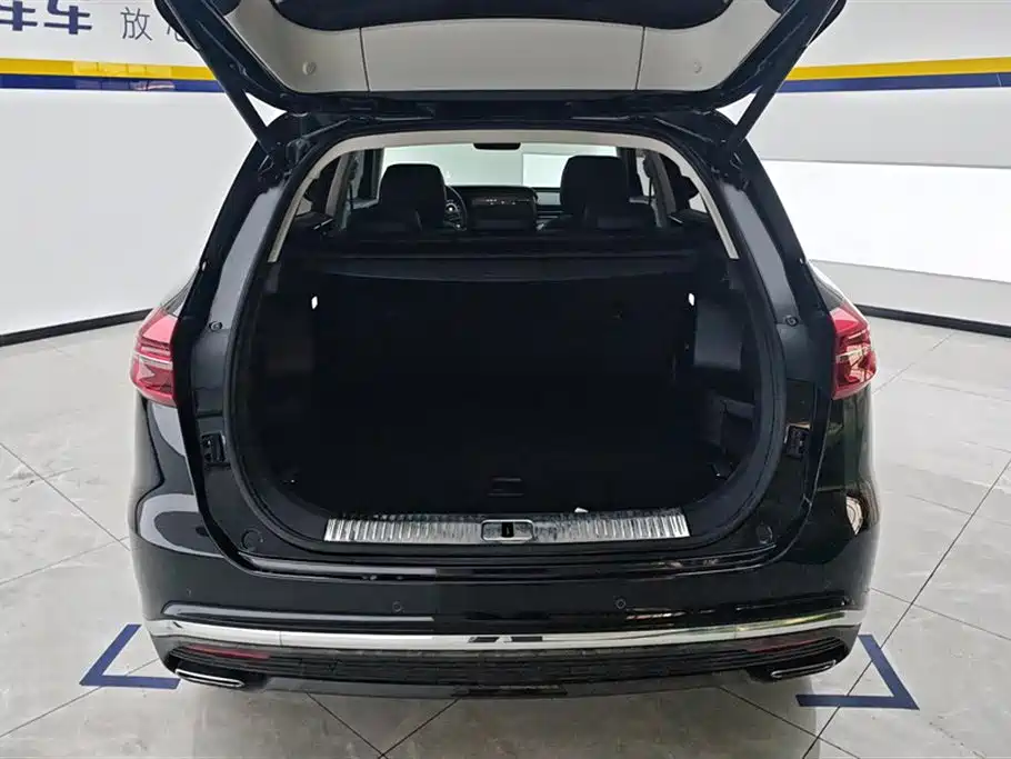 Hongqi HS5 2022 facelift 2.0T Zhilian Flagship Edition купить на сайте DeffCars