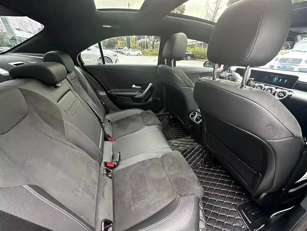 Mercedes-Benz A-Class 2020 Facelift A 200 L Sports Sedan Fashionable купить на сайте DeffCars