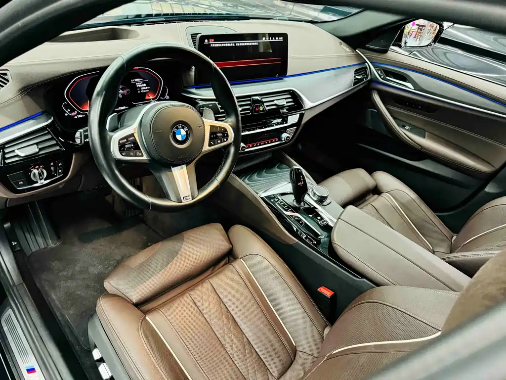 BMW 5 Series 2021 530Li Exclusive M Sports Package купить на сайте DeffCars