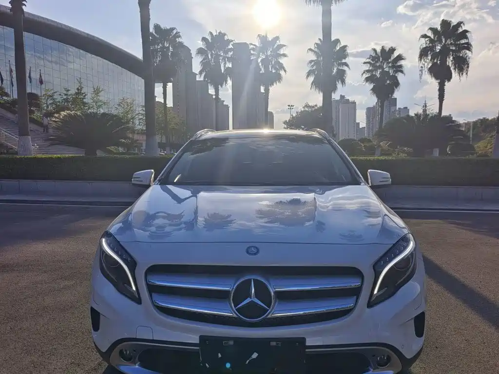 Mercedes GLA 2015 200 Fashion Edition купить на сайте DeffCars