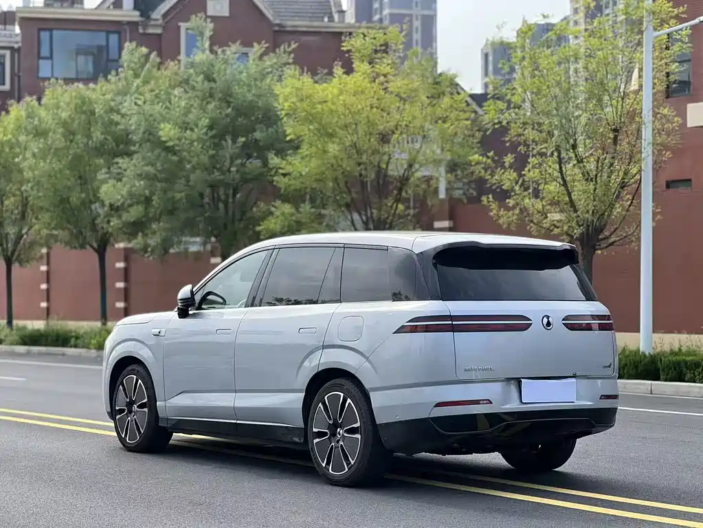 Denza N8L 2025 flagship model купить на сайте DeffCars