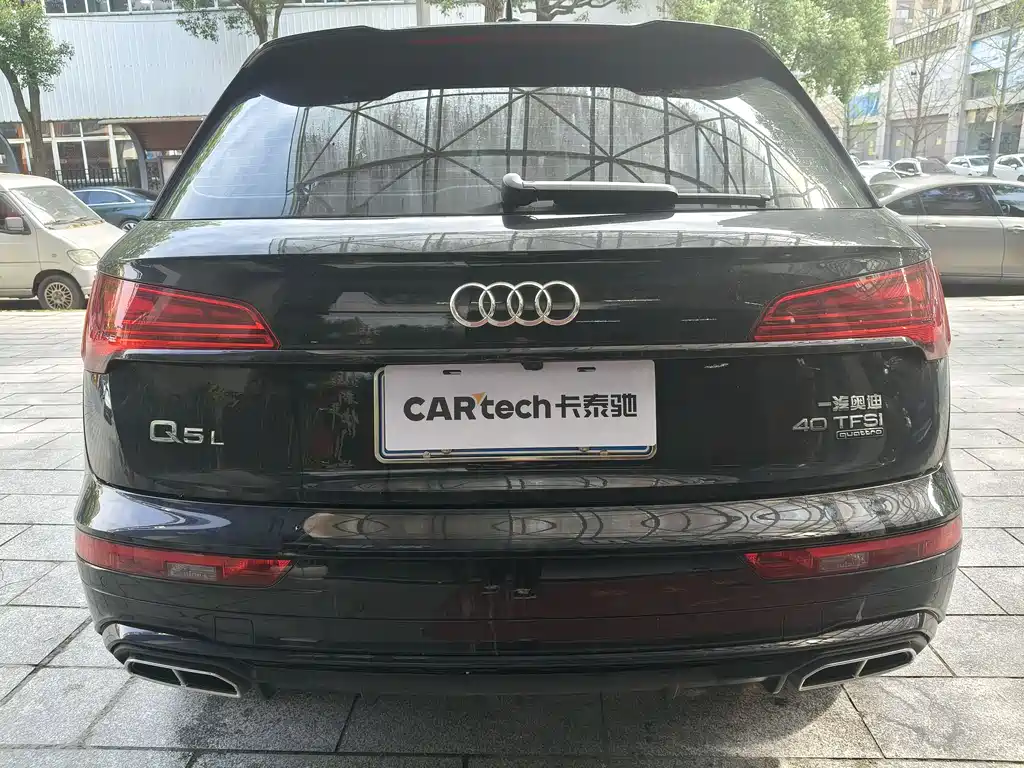 Audi Q5L 2025 40 TFSI luxury and dynamic model купить на сайте DeffCars