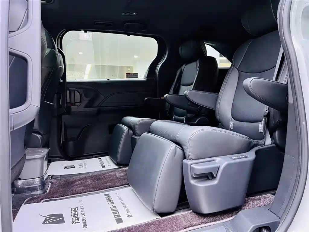 SIENNA 2024 2.5L hybrid four-wheel drive premium version купить на сайте DeffCars