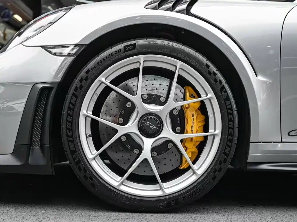 Porsche 911 2018 GT2 RS 3.8T купить на сайте DeffCars