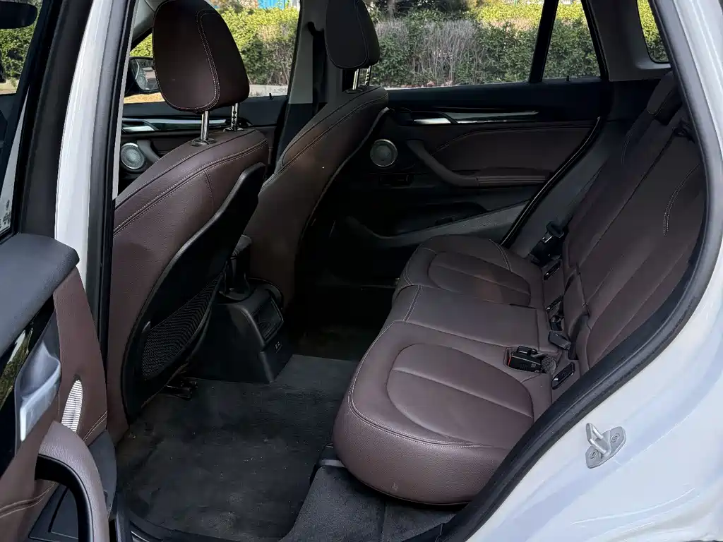 BMW X1 2022 sDrive20Li Fashion Model купить на сайте DeffCars