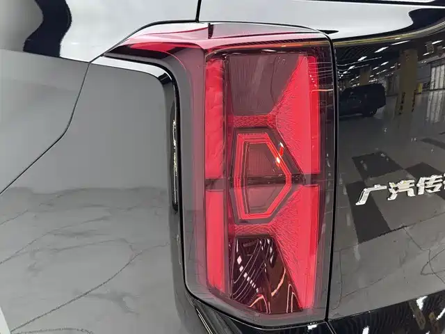 Trumpchi GS8 2022 Pilot Series 2.0TGDI 2WD Luxury Connected Edition (seven seats) купить на сайте DeffCars