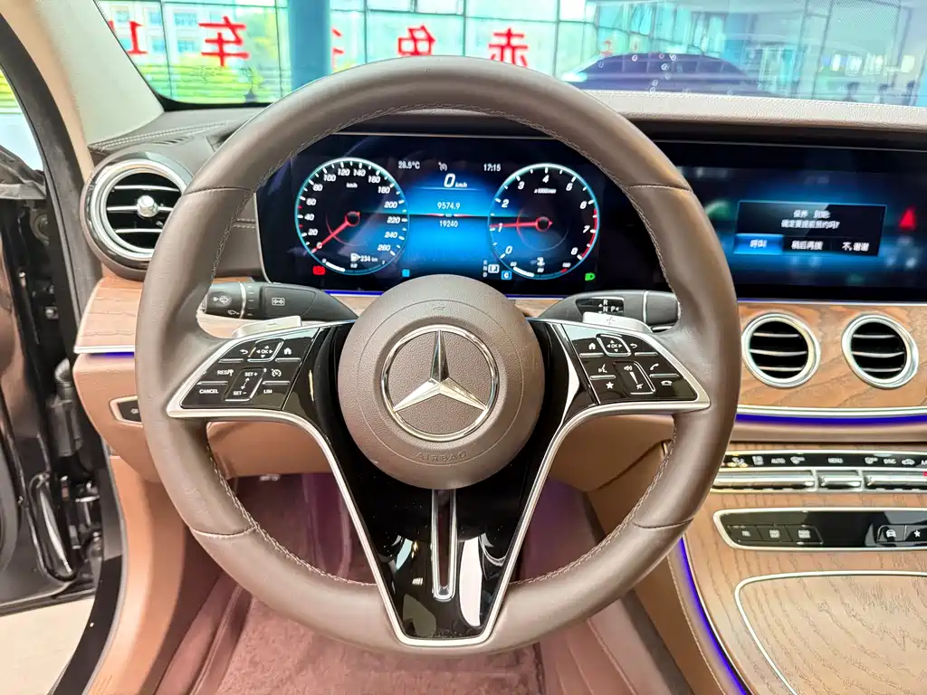 Mercedes-Benz E-Class 2022 E 300 L Luxury Model купить на сайте DeffCars