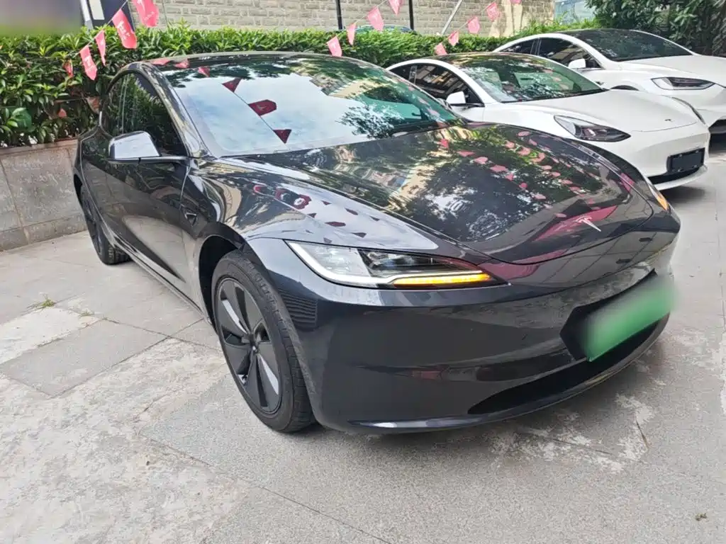 Model 3 2025 rear-wheel drive version купить на сайте DeffCars