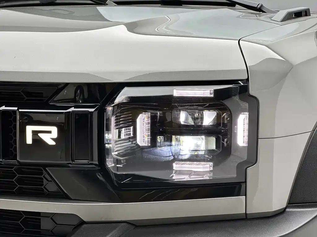 Jietu Traveler 2023 2.0T four-wheel drive crossover PRO+ купить на сайте DeffCars