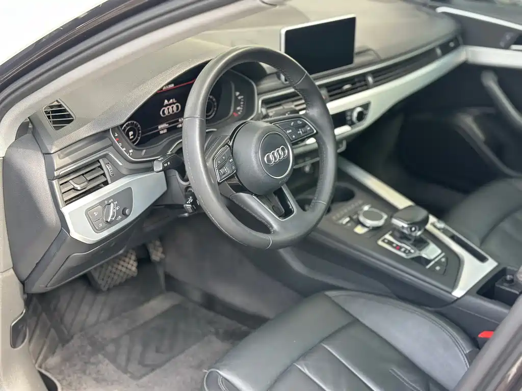 Audi A4L 2018 30th Anniversary Model 40 TFSI Fashion Model купить на сайте DeffCars