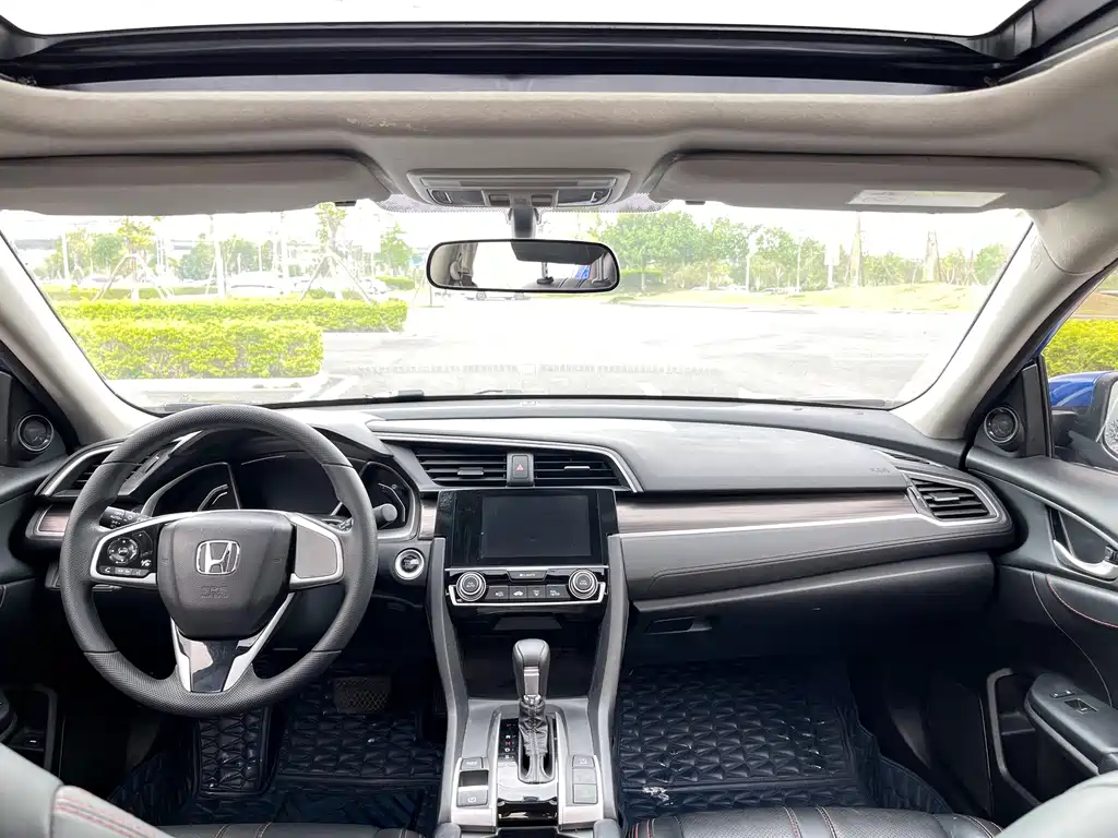 Civic 2022 240TURBO CVT Dynamic Edition купить на сайте DeffCars