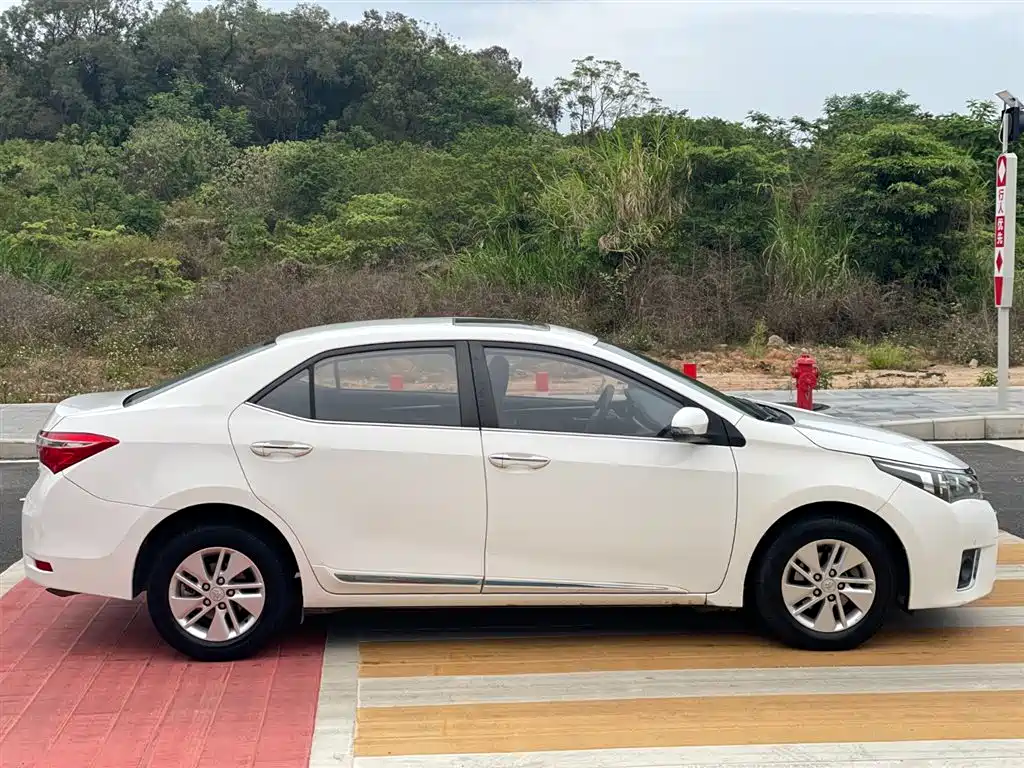 Corolla 2017 1.2T CVT GLX-i купить на сайте DeffCars