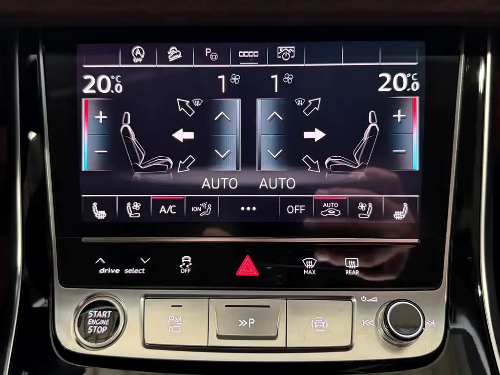 Audi Q7 2025 55 TFSI quattro S line sports купить на сайте DeffCars