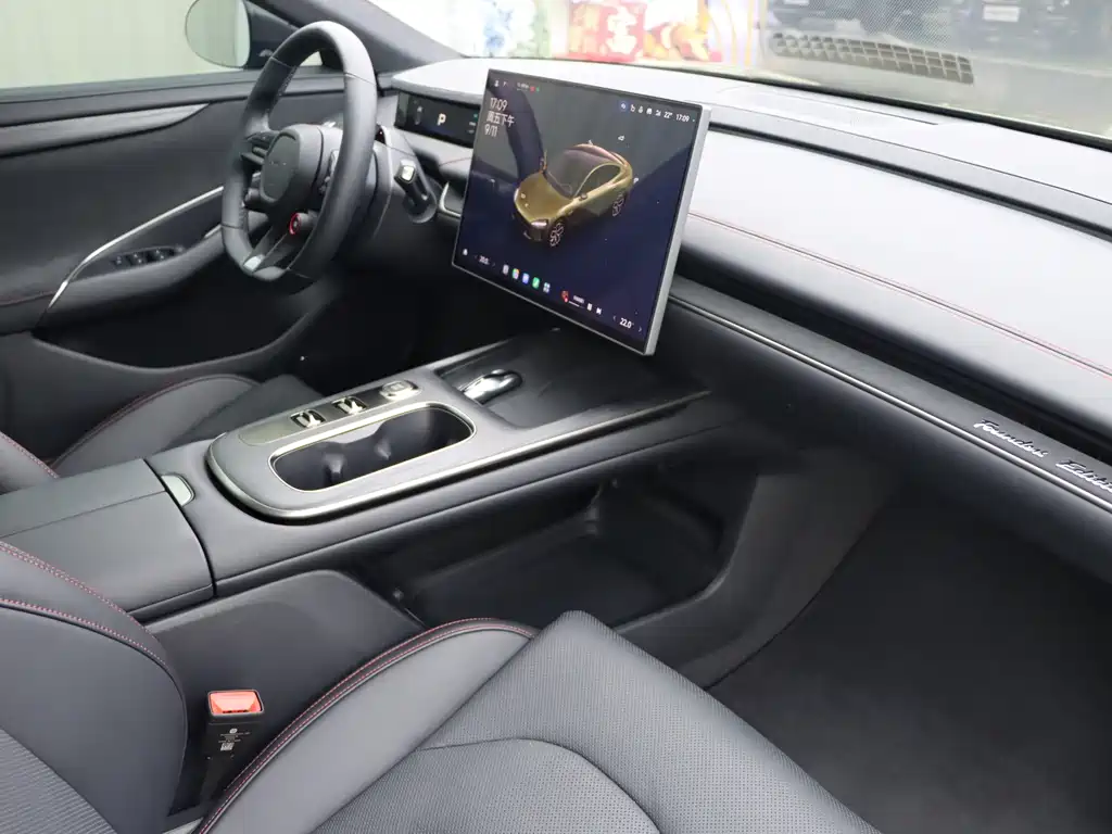 Xiaomi SU7 2024 rear-wheel drive standard founding edition купить на сайте DeffCars