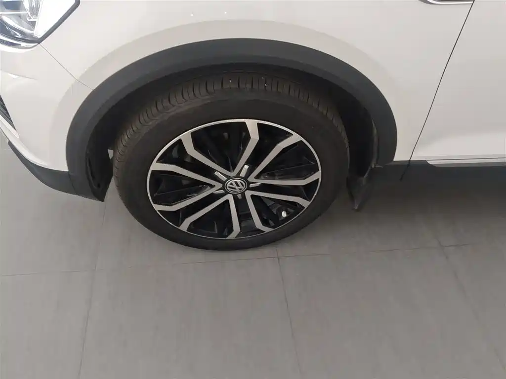 T-ROC 2020 280TSI DSG two-wheel drive comfort model купить на сайте DeffCars