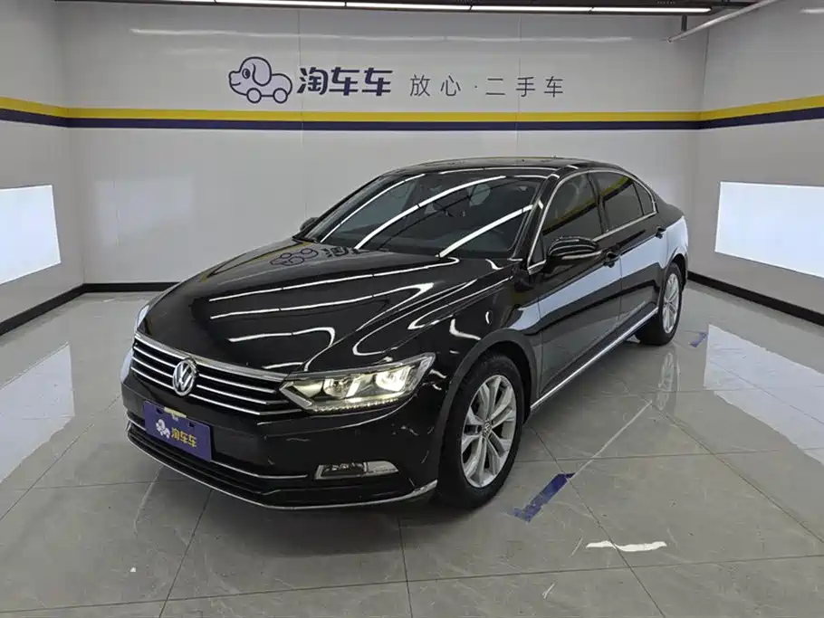 Magotan 2019 330TSI DSG luxury model National VI купить на сайте DeffCars