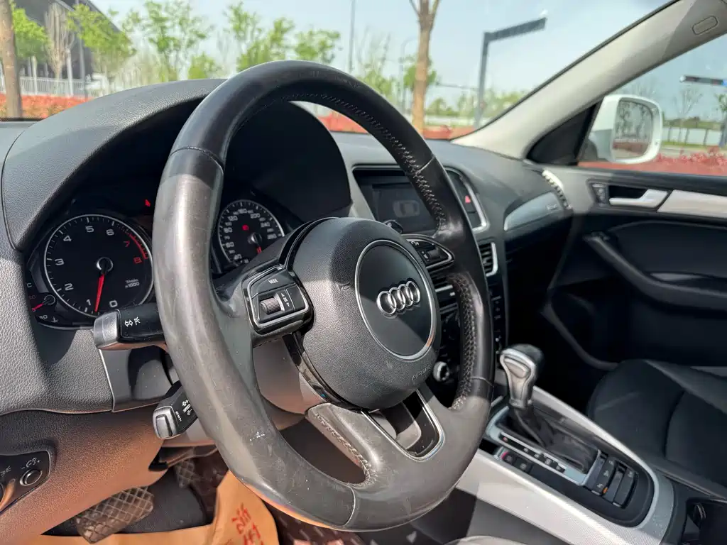 Audi Q5 2015 40 TFSI Technology купить на сайте DeffCars