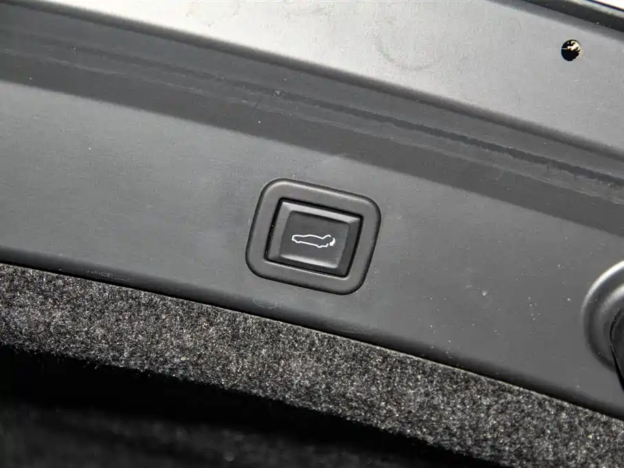 Cadillac CT6 2022 28T luxury model купить на сайте DeffCars