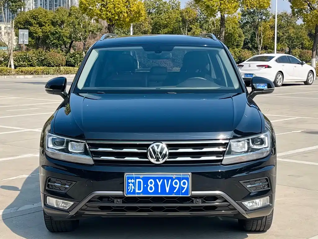 Tiguan L 2019 330TSI automatic two-wheel drive smart luxury version National VI купить на сайте DeffCars