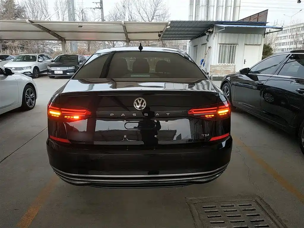 Passat 2020 280TSI Elite Edition National VI купить на сайте DeffCars