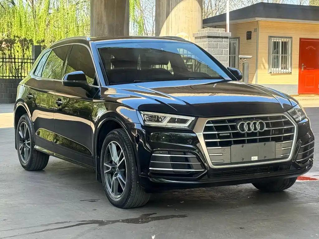 Audi Q5L 2018 40 TFSI enjoys fashionable style, National V купить на сайте DeffCars