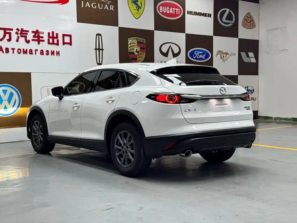 Mazda CX-4 2021 2.0L automatic two-wheel drive Blue Sky Exploration Edition купить на сайте DeffCars