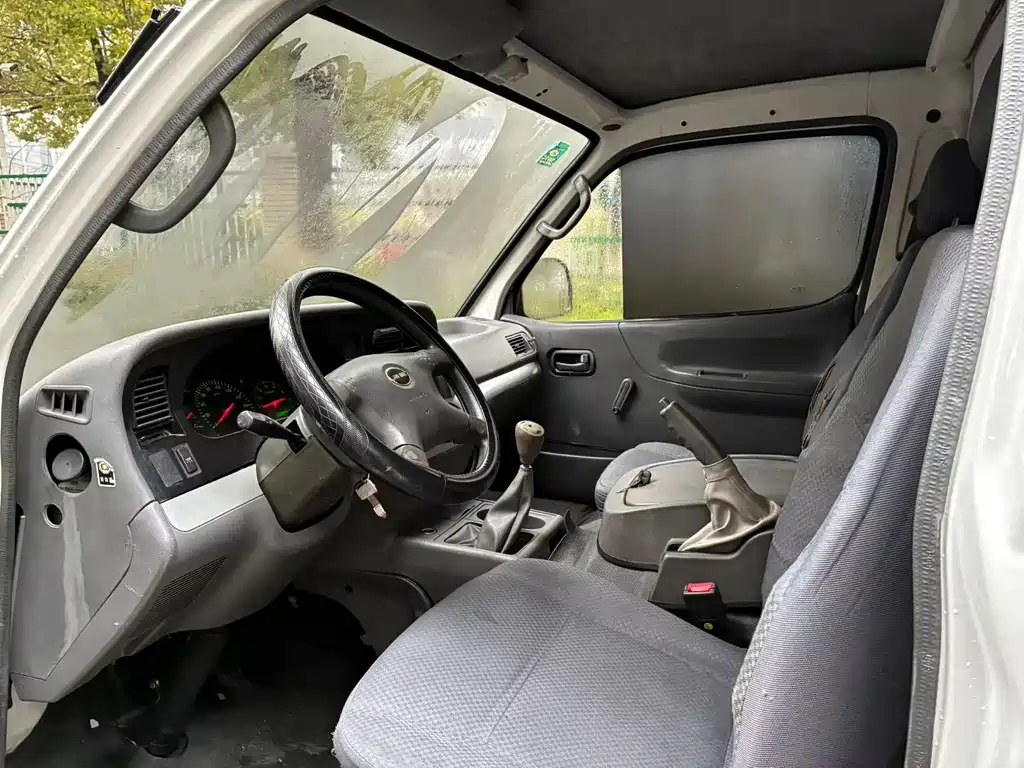 Jinbei Hiace 2020 2.0L Classic Express King Series Business Van Standard Top Country VI 1TZS купить на сайте DeffCars