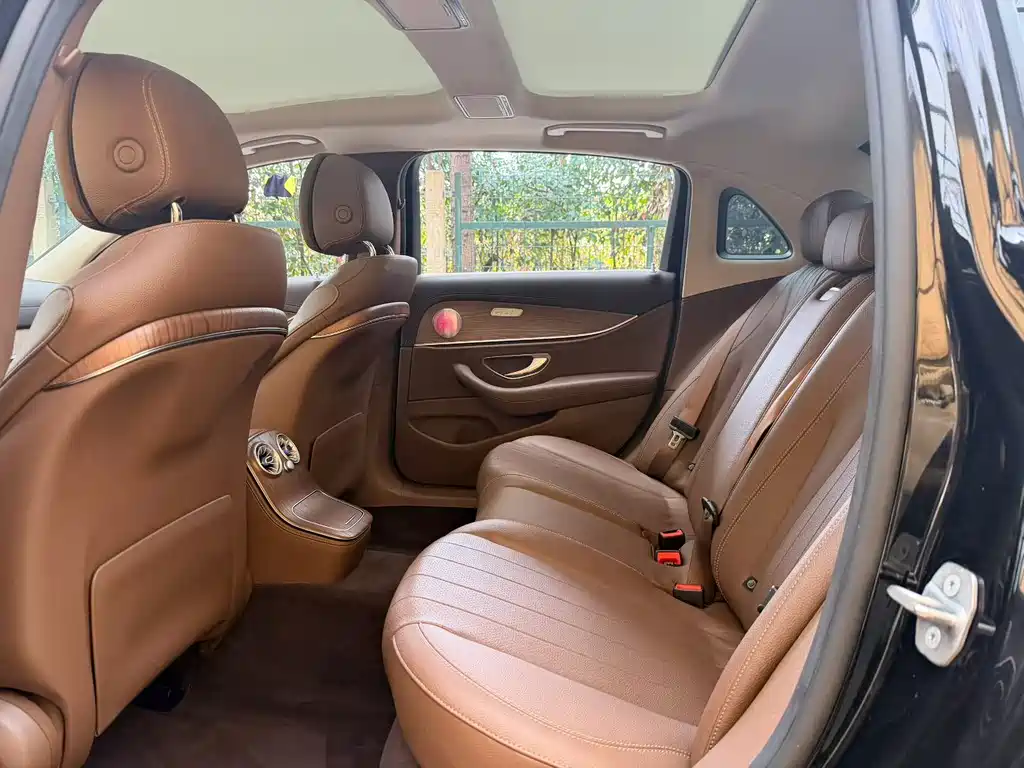 Mercedes-Benz E-Class 2023 E 300 L Fashion купить на сайте DeffCars