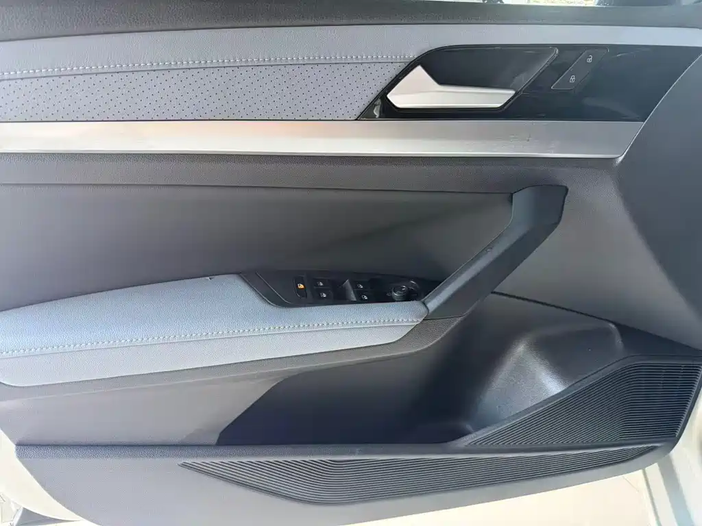 Lavida 2023 facelift 1.5L automatic starry sky 5 million version купить на сайте DeffCars
