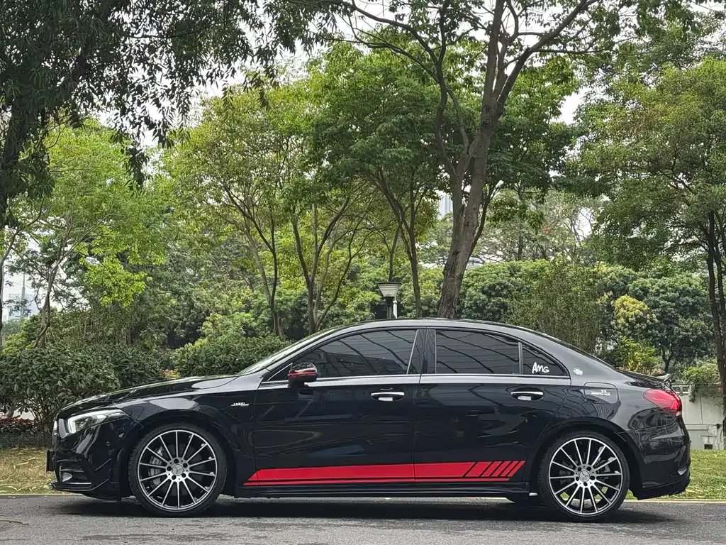 Mercedes-Benz A-Class AMG 2023 AMG A 35 L 4MATIC купить на сайте DeffCars