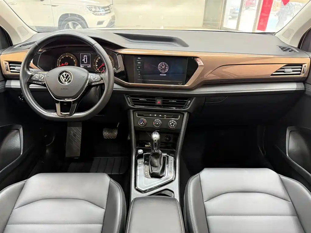Tuyue 2021 280TSI two-wheel drive comfort version купить на сайте DeffCars