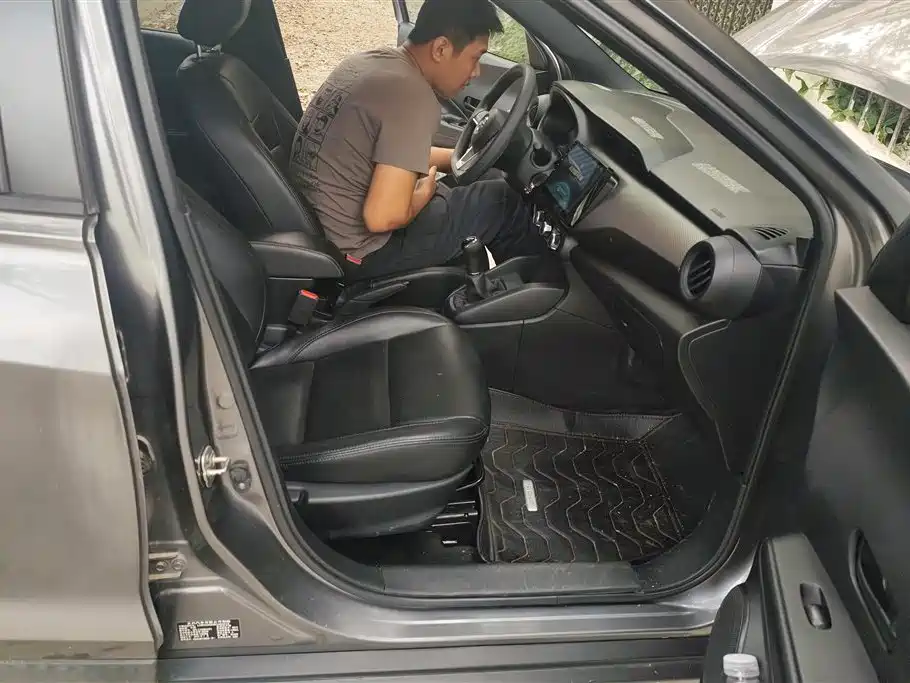 Jinke 2019 1.5L manual cool version купить на сайте DeffCars