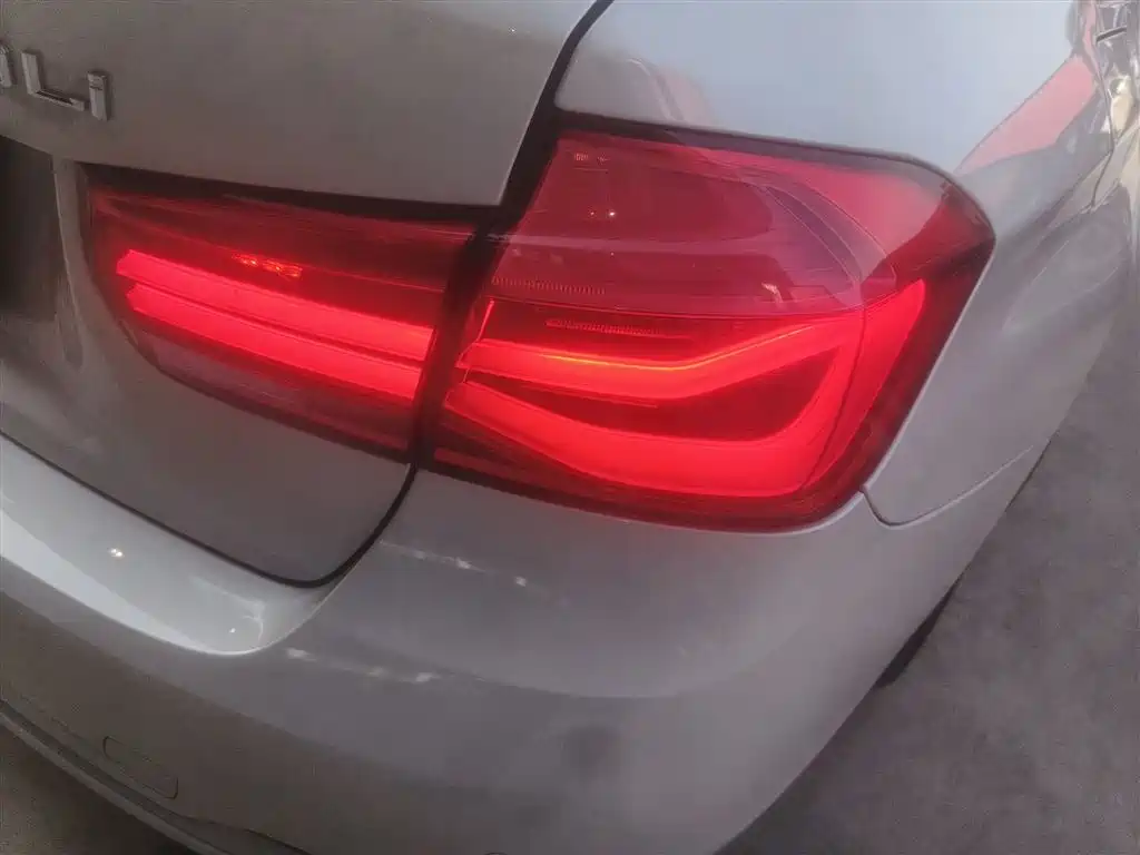 BMW 3 Series 2019 320Li Fashion Model купить на сайте DeffCars