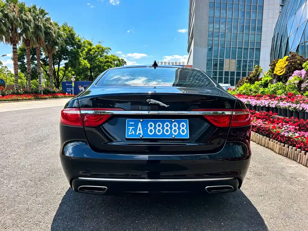 Jaguar XFL 2017 XFL 2.0T 200PS Fenghua Edition купить на сайте DeffCars