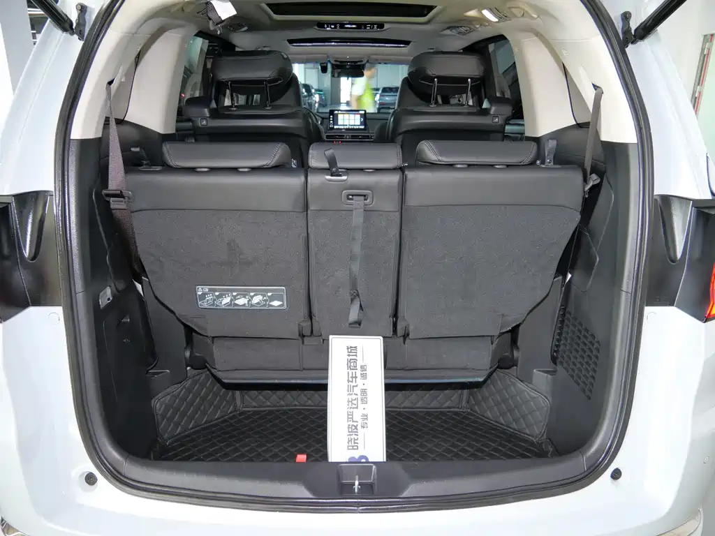 Alison 2024 2.0L e:HEV Deluxe Edition купить на сайте DeffCars