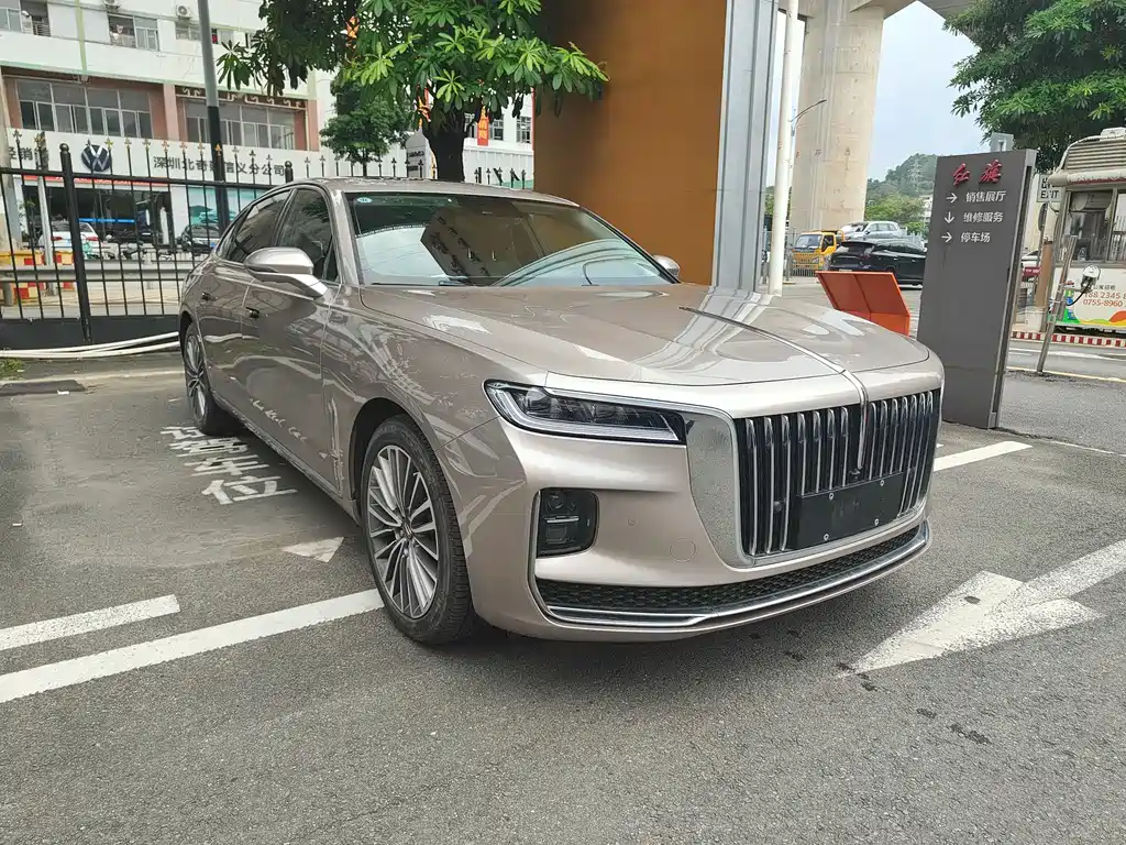 Hongqi H9 2020 2.0T Zhilian Flagship Edition купить на сайте DeffCars