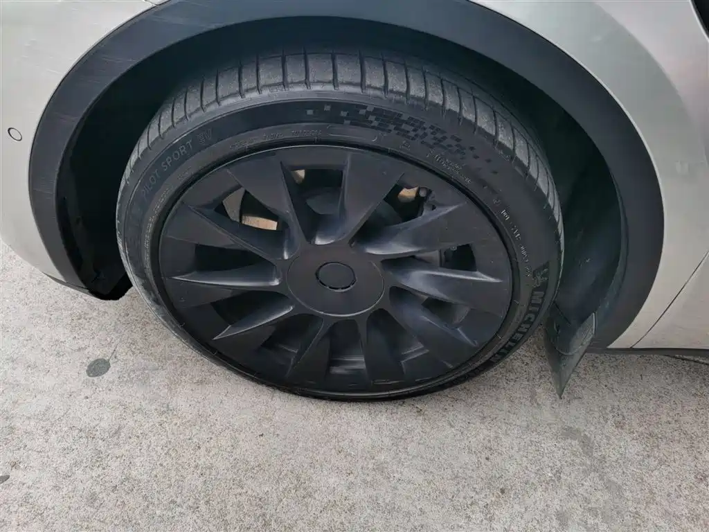 Model Y 2022 long-range all-wheel drive version купить на сайте DeffCars