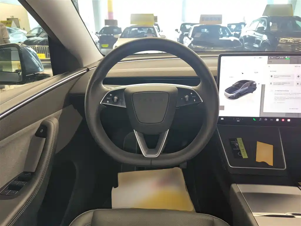 Model Y 2025 rear-wheel drive version купить на сайте DeffCars