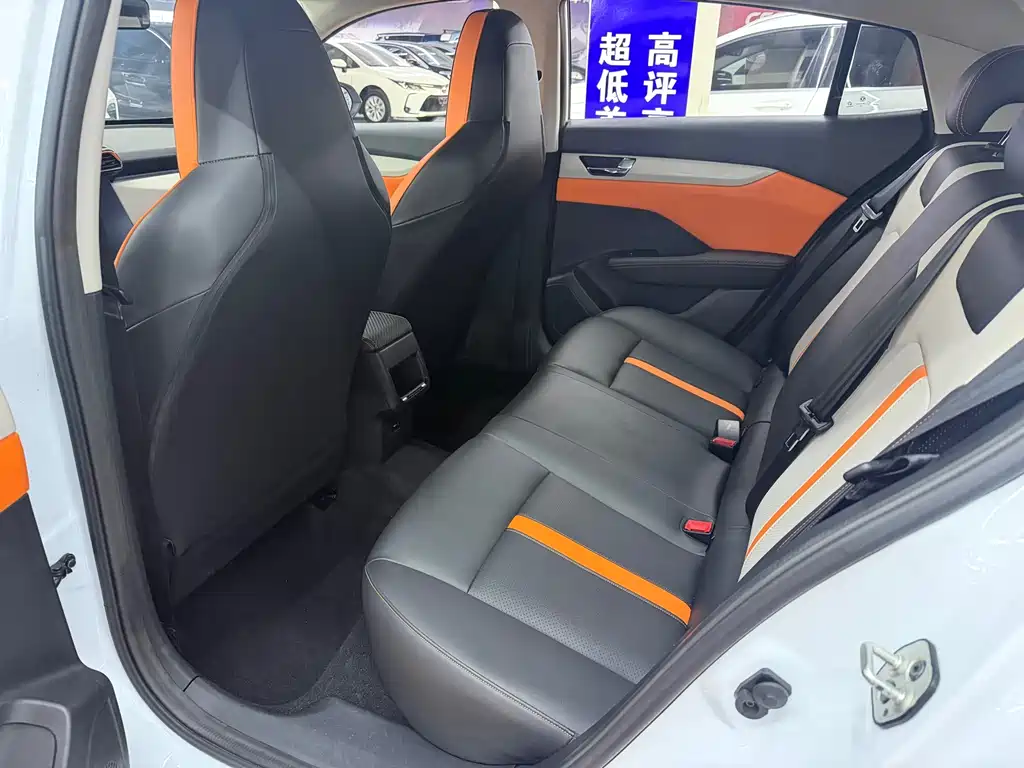Yixuan 2023 1.5L automatic Honor Edition купить на сайте DeffCars