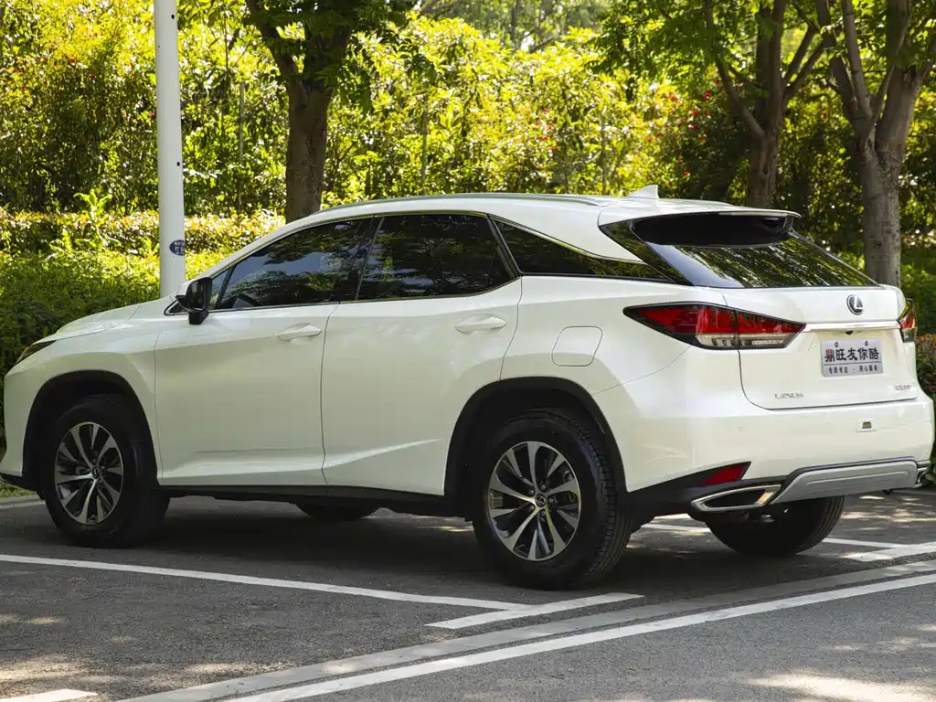 Lexus RX 2020 300 2WD Elite Edition National VI купить на сайте DeffCars