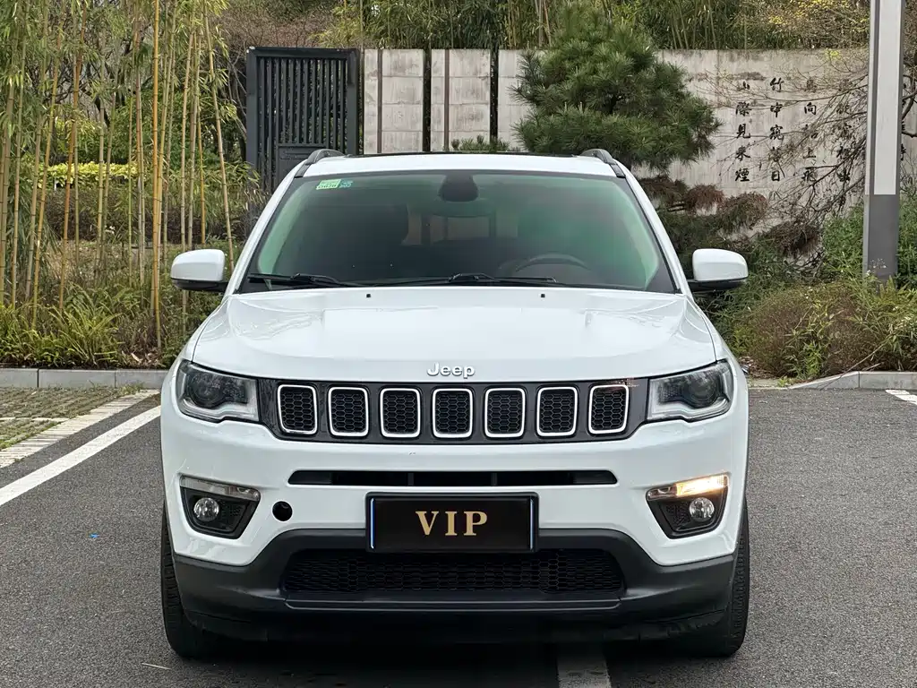 Compass 2017 200T Automatic Home Edition купить на сайте DeffCars