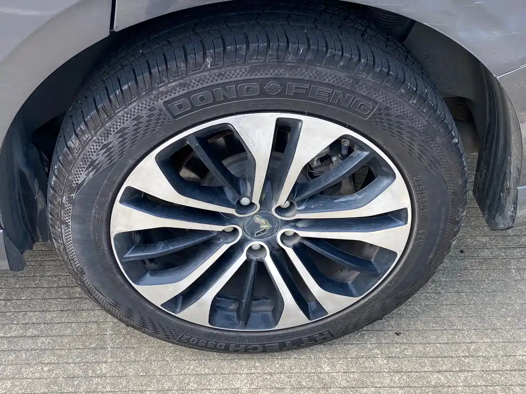 Wuling Capgemini 2020 1.5T CVT flagship model купить на сайте DeffCars
