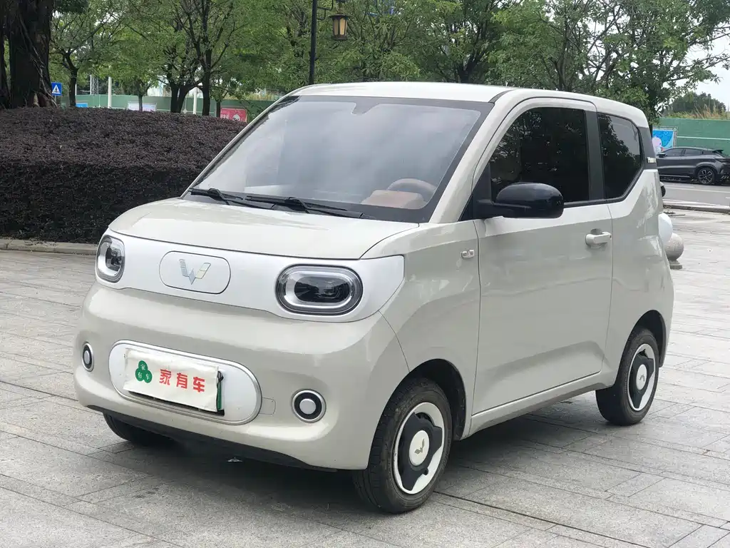 Hongguang MINIEV 2024 third generation 215km advanced version купить на сайте DeffCars