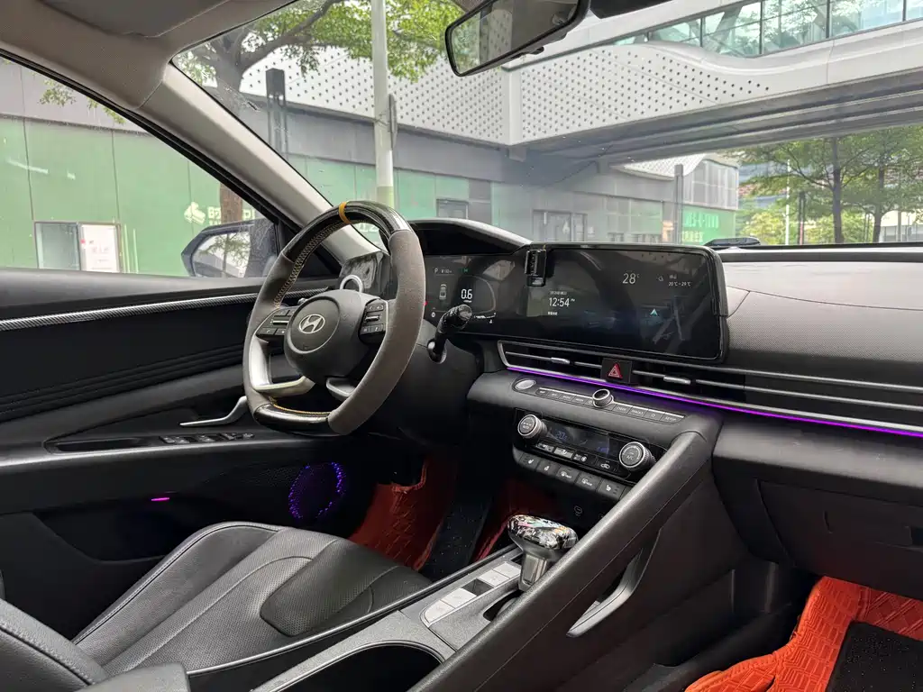 Elantra 2023 1.5L CVT LUX Premium Edition купить на сайте DeffCars
