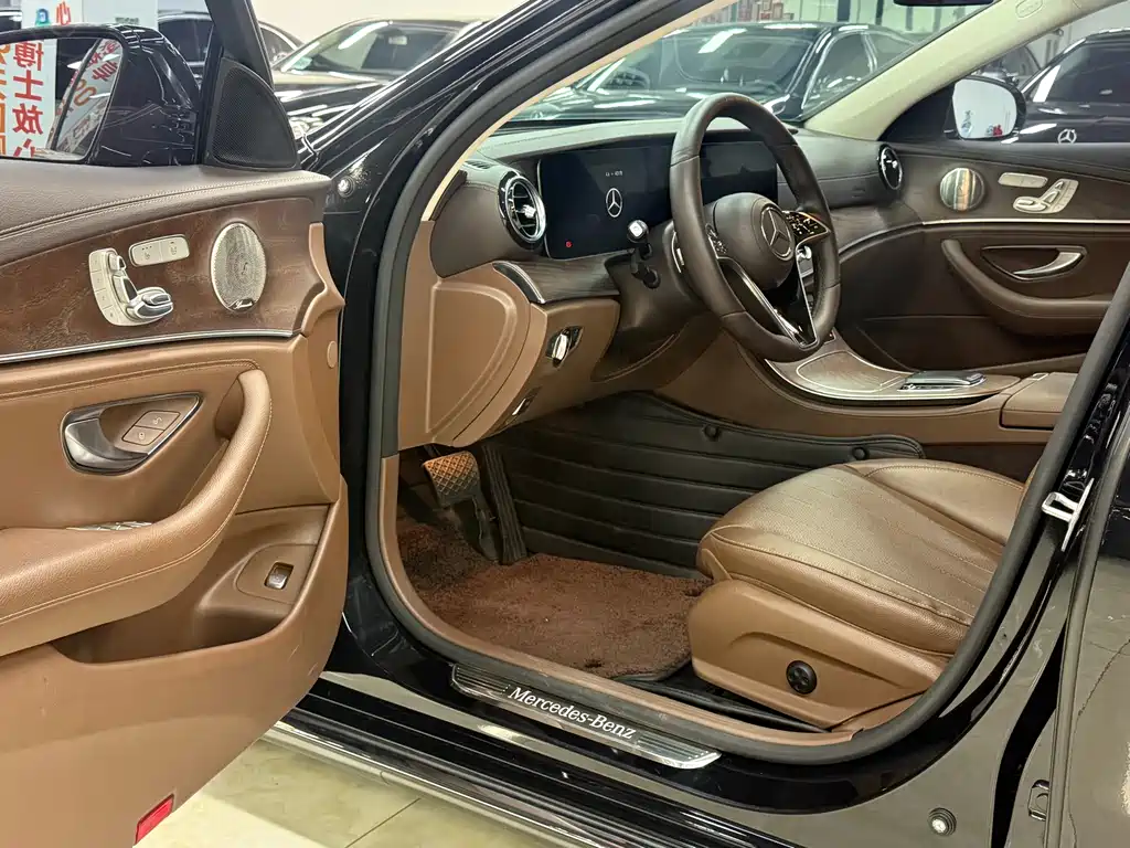 Mercedes-Benz E-Class 2023 E 300 L Luxury Model купить на сайте DeffCars
