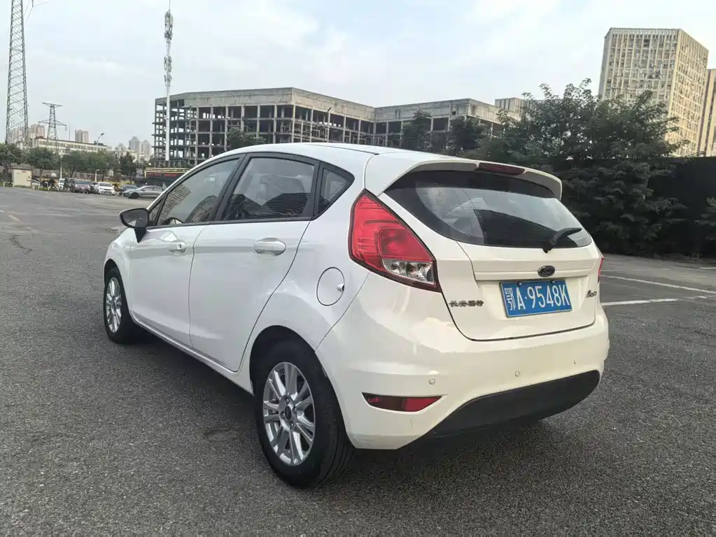 Fiesta 2013 Two-Car 1.5L Automatic Fashion Edition купить на сайте DeffCars