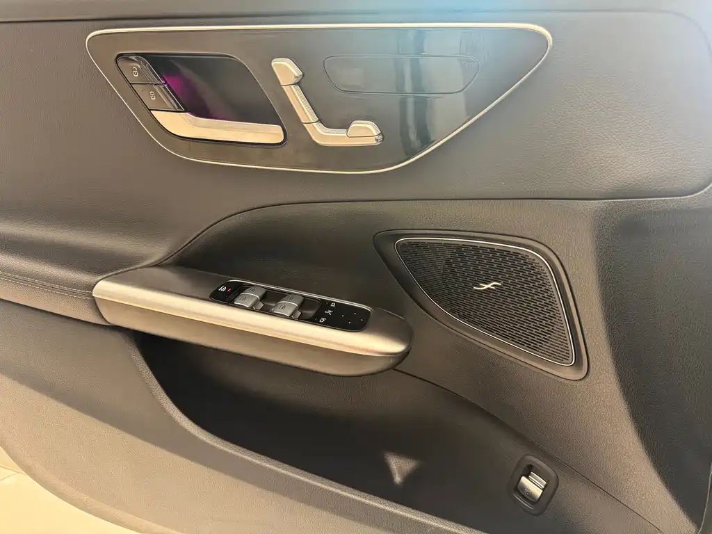 Mercedes C-Class 2022 C 200 L Sports Edition купить на сайте DeffCars