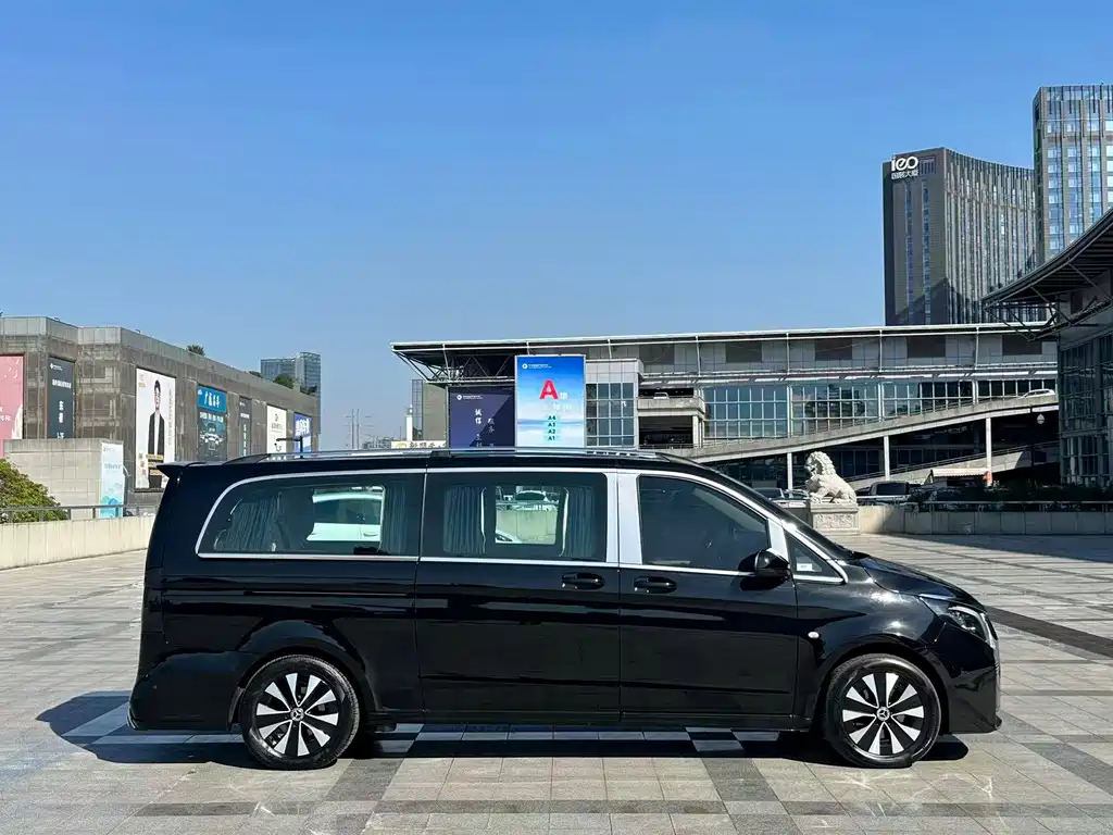 Vito 2023 2.0T Business Edition 7 seats купить на сайте DeffCars