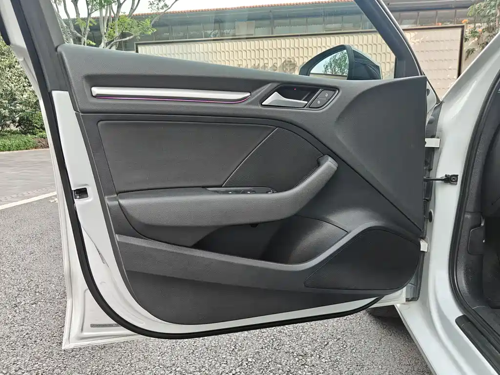 Audi A3 2019 Limousine 35 TFSI Enterprising National VI купить на сайте DeffCars