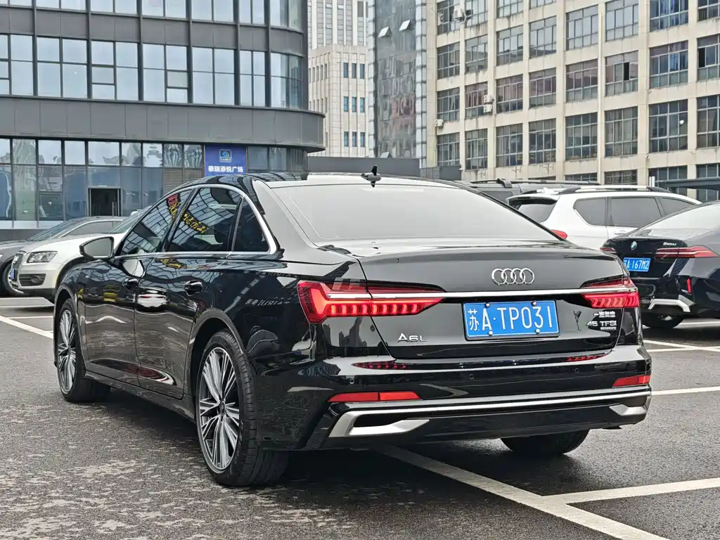 Audi A6L 2024 45 TFSI quattro premium dynamic model купить на сайте DeffCars